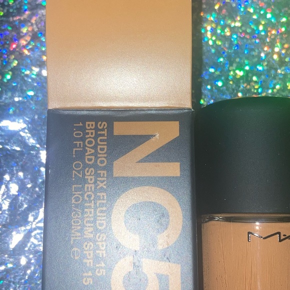 x1 MAC NC50 STUDIO FIX FLUID FOUNDATION BRAND NEW BOXED - Picture 7 of 14